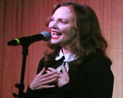 Not only she is an actress but also a singer worked in a number of musical shows like 